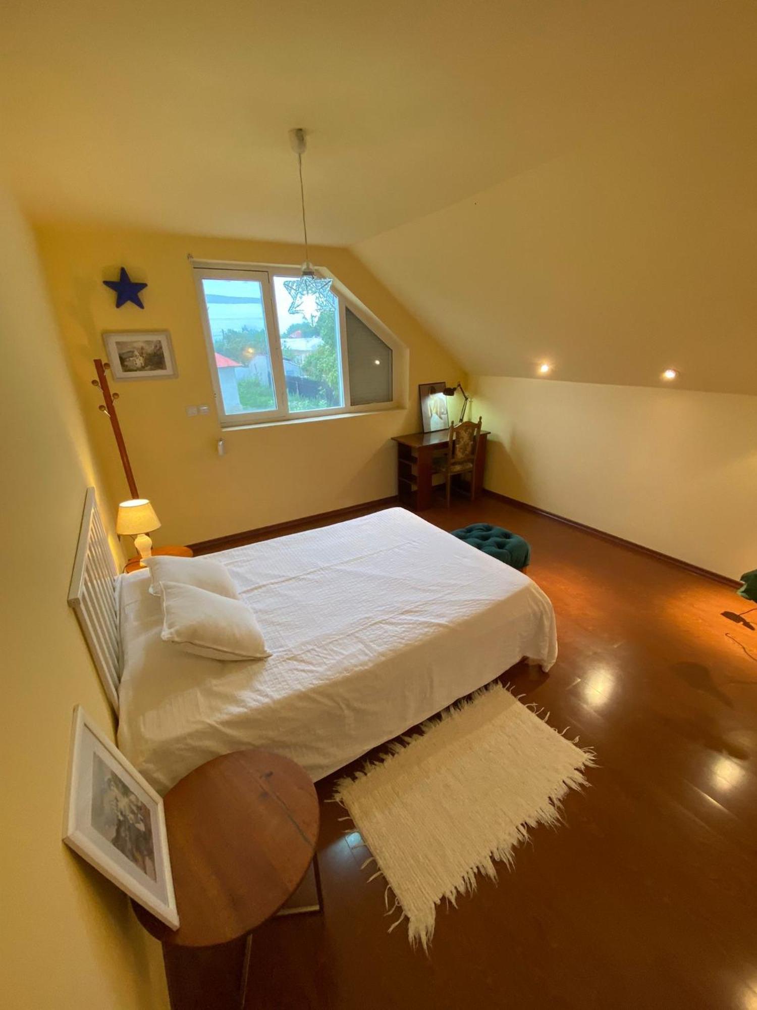Cosy Bedroom For 2 With Balcony In A Family Villa Turnu Măgurele Εξωτερικό φωτογραφία