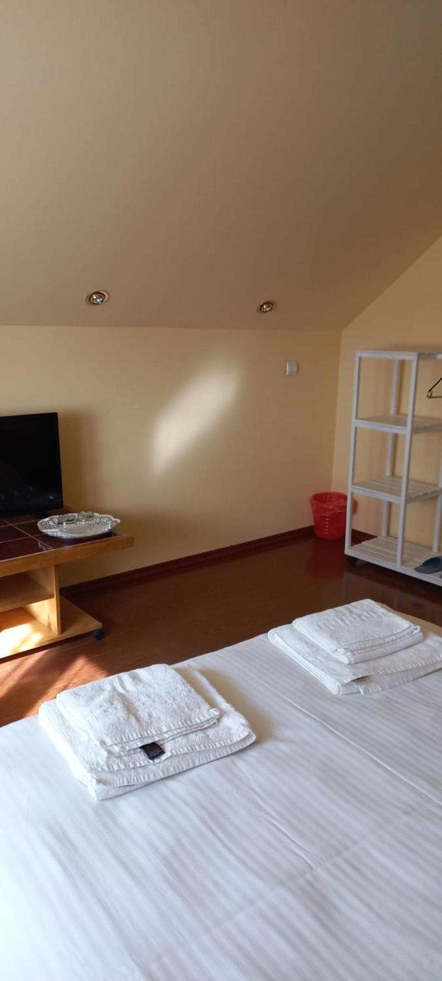 Cosy Bedroom For 2 With Balcony In A Family Villa Turnu Măgurele Εξωτερικό φωτογραφία