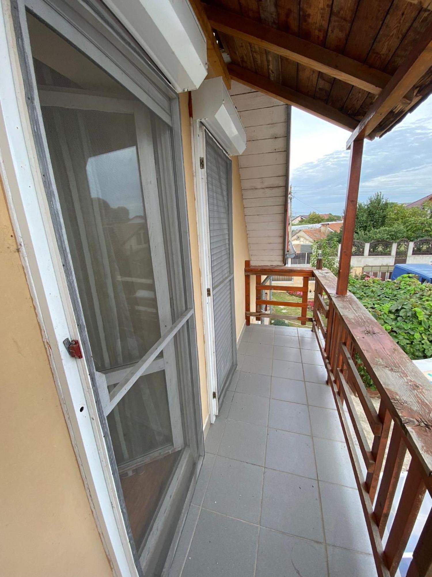 Cosy Bedroom For 2 With Balcony In A Family Villa Turnu Măgurele Εξωτερικό φωτογραφία